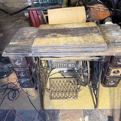Singer sewing machine