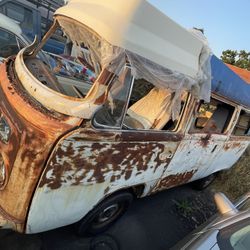 1976 Volkswagen VW Riviera Pop Up Camper