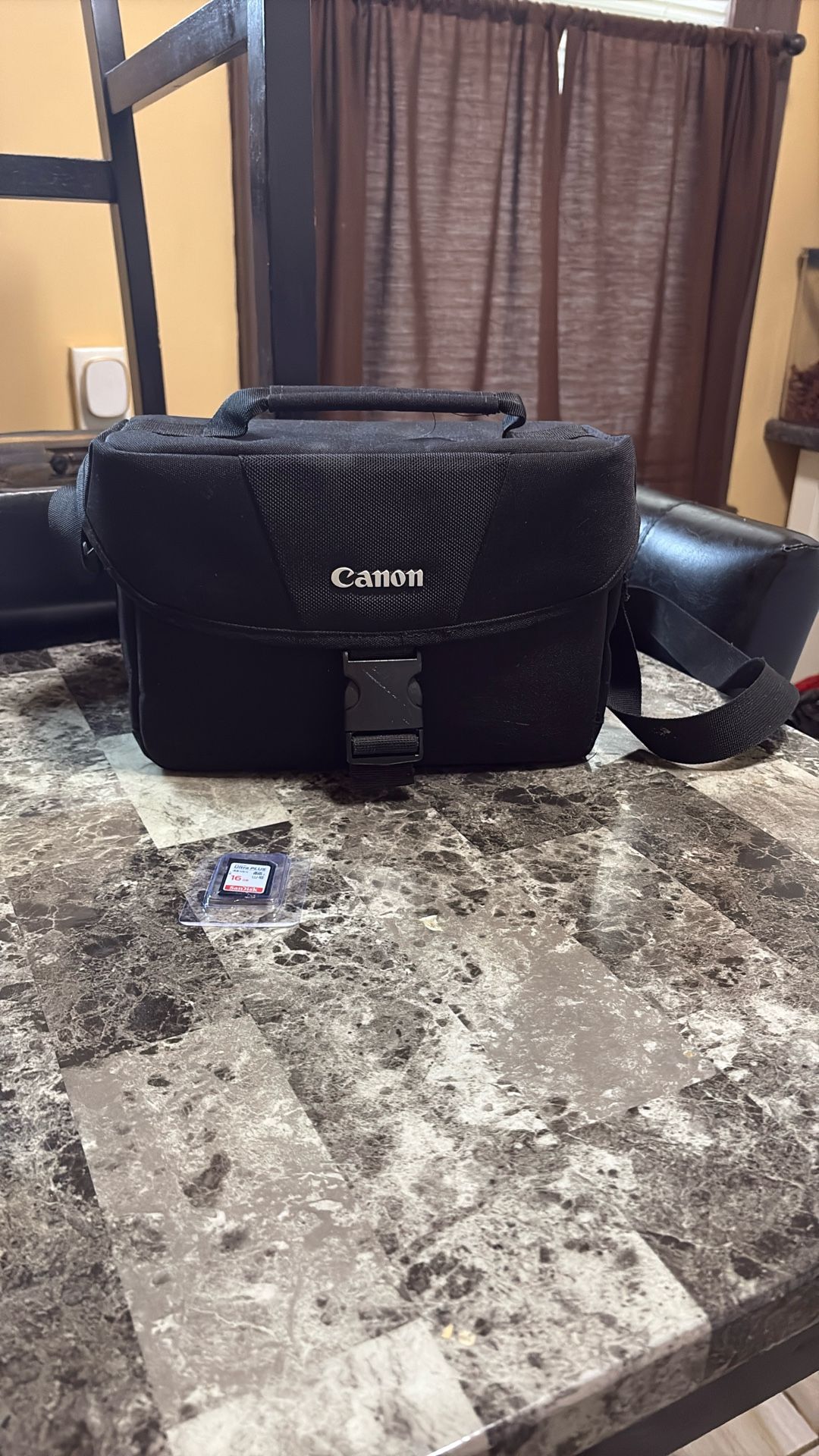 Canon Travel Bag W Sd Card