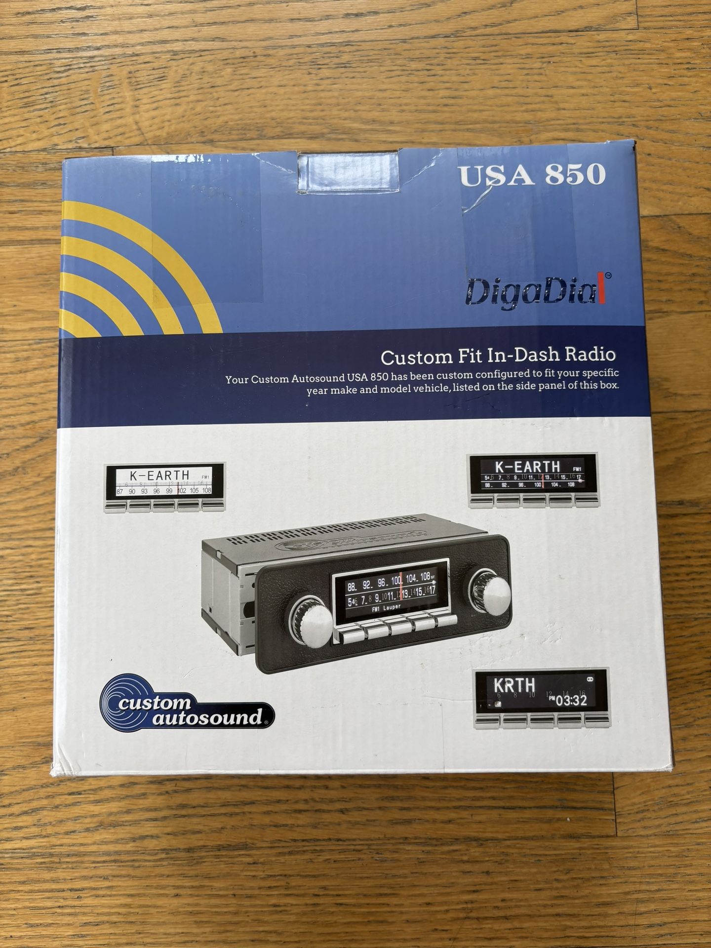  Custom Autosound USA 850 Car Stereo