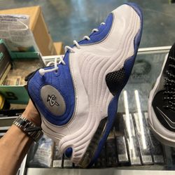 Penny & Jason Kidd Size 9.5 