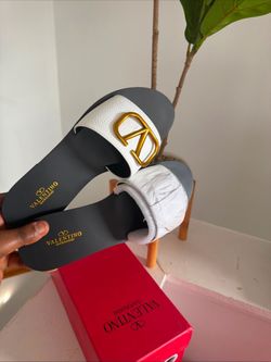 Valentino Garavani VLogo Slide Sandals