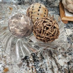 Chrystal Serving Bowl And Decorations