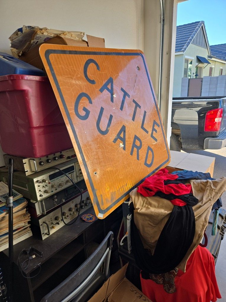CATTLE GUARD SIGN 