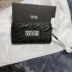 Versace Woman’s Wallet (100% Authentic) Trusted And Verified Seller