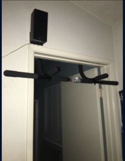 Pull Up Bar