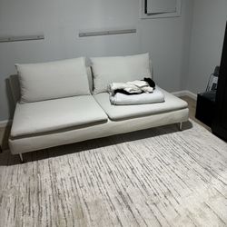 Safaviah White Gray 5'x7' Rug