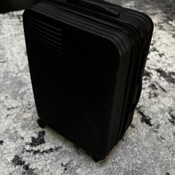 TR  Hard-case Suitcase