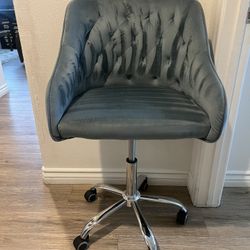 Baby Blue Swivel Chair 
