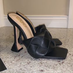 Brand New! Woven Pyramid Heel 5 (black)