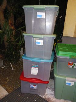 6 NEW EX LARG STORAGE BINS PAID 18 EACH SELL 6 EACH FIRM