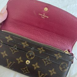 Authentic Louis Vuitton - Emilie Wallet - Used