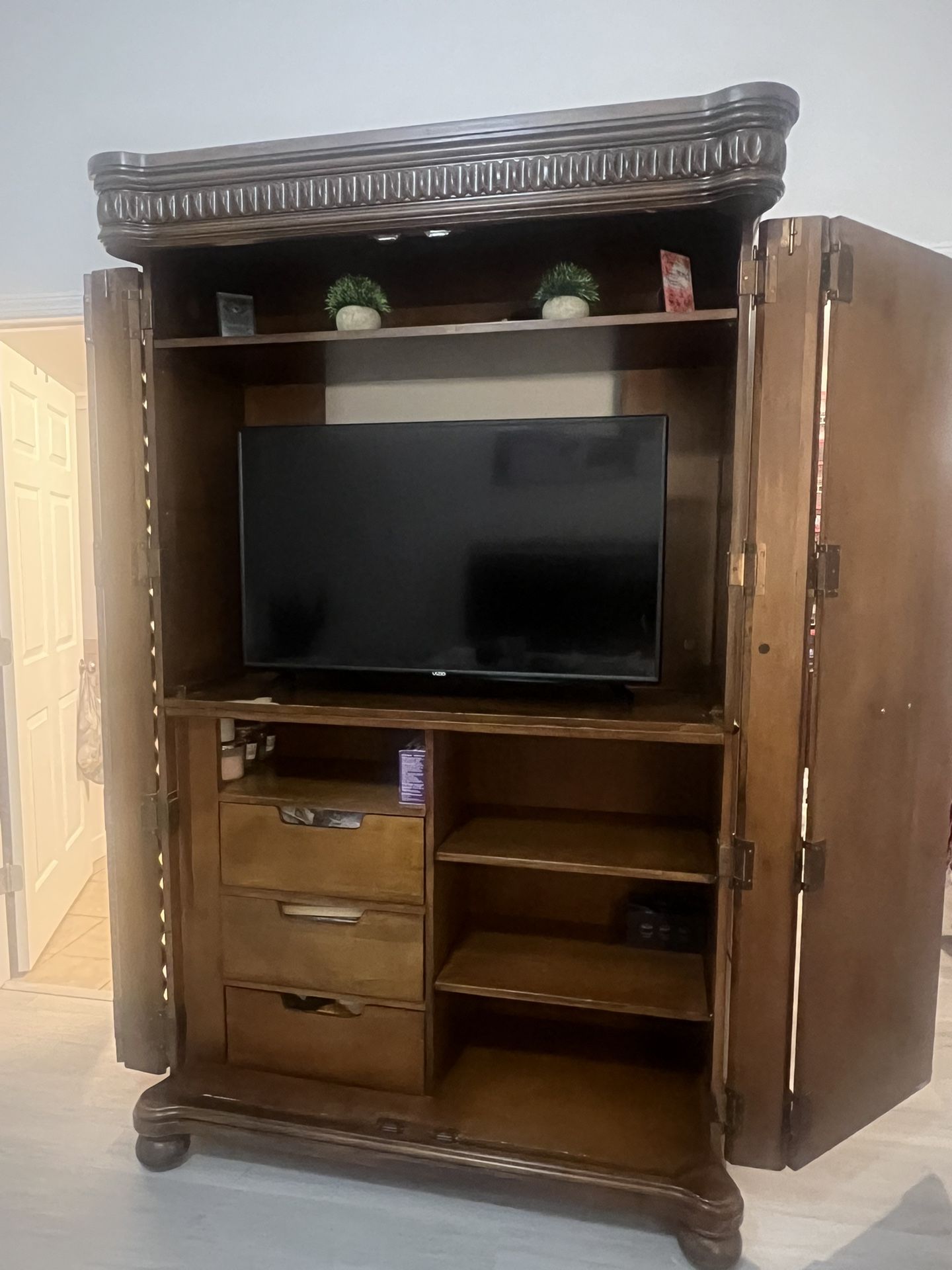 Large Entertainment Center With Drawers