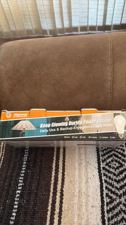 Brand New Box Neporal Emergency Lightbulbs