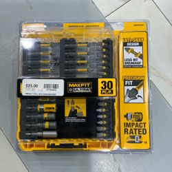 NEW DeWalt Screw driving Set DWAUMF30SET