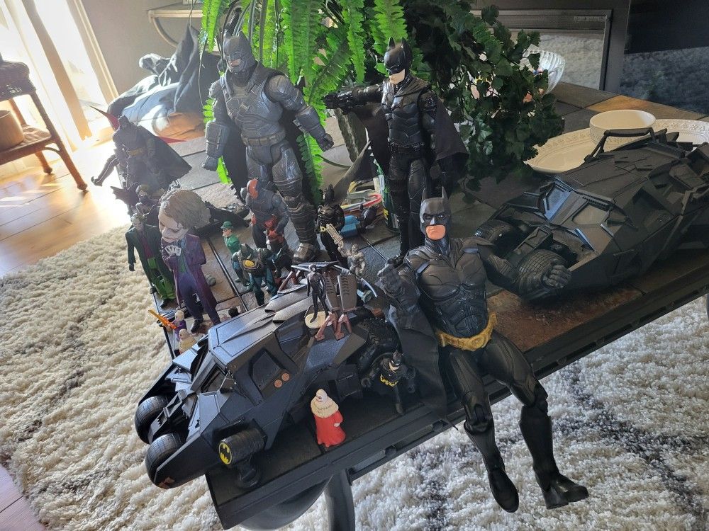 37 Piece Batman Collection