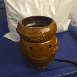 Scented wax Warmer. FREE