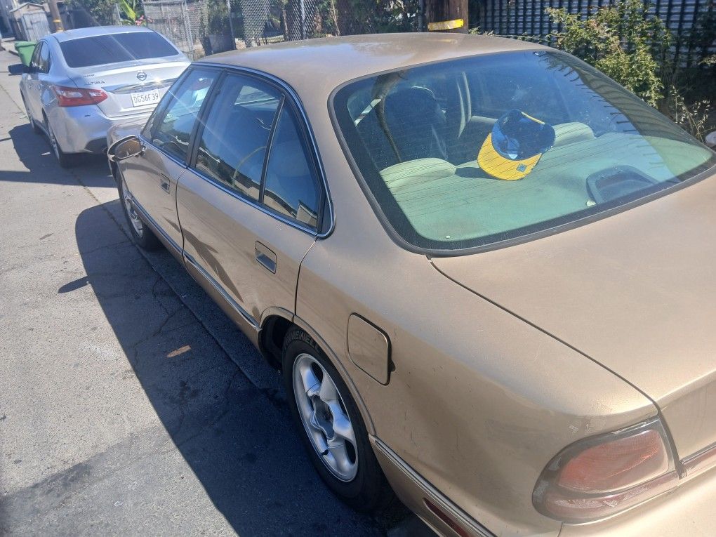 1999 Oldsmobile LSS
