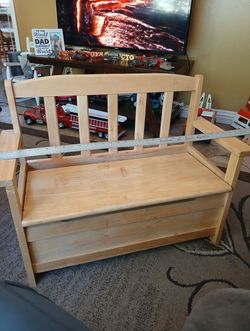 Sturdy child bench