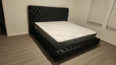 NEW Black Platform King and Queen Size Tufted Bed Frame