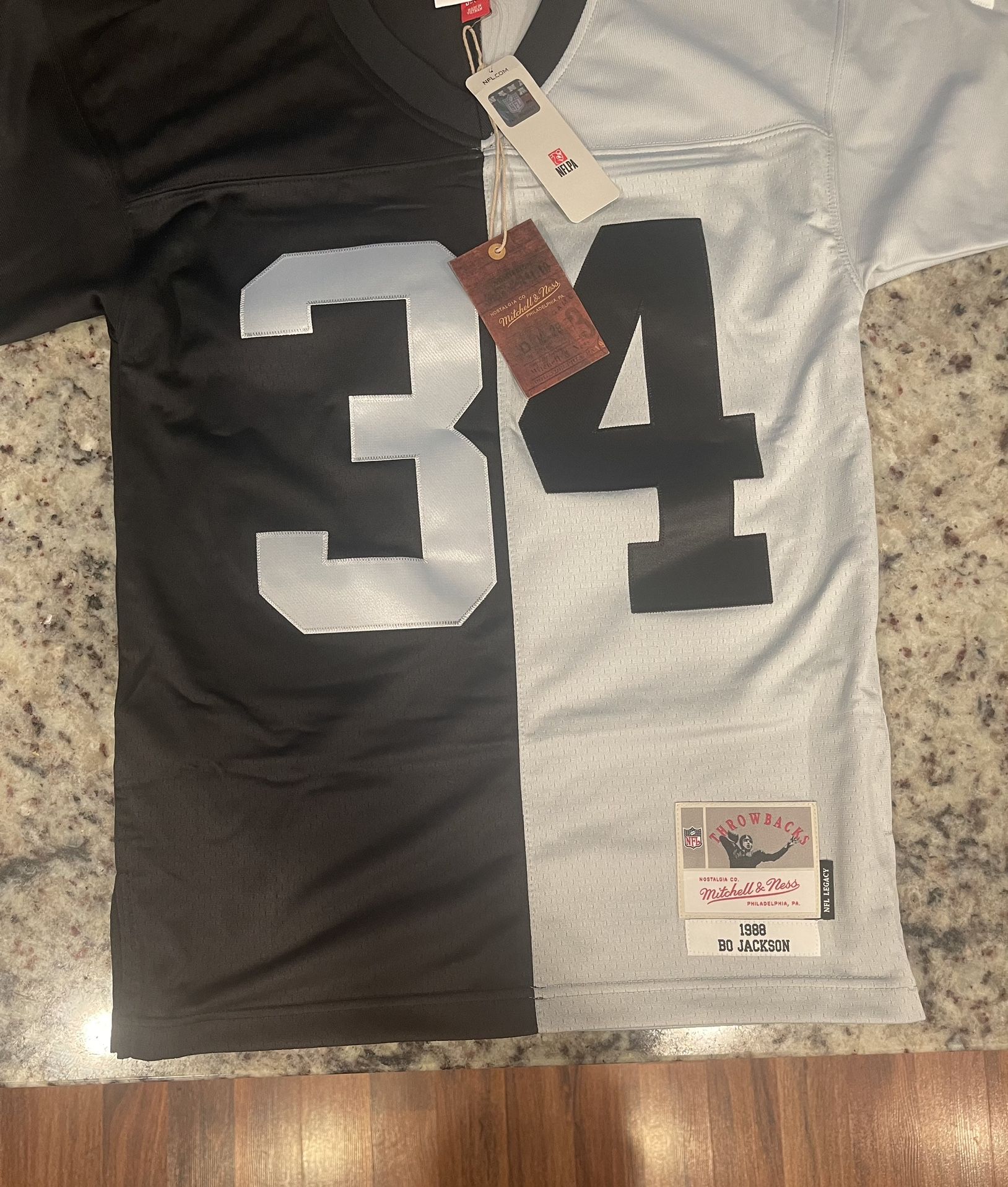 Raiders NFL Split Legacy Jersey Bo Jackson Size S!