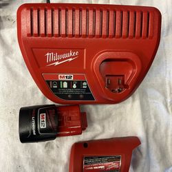 Milwaukee Charger And Battery M12