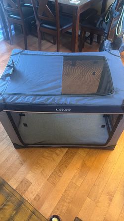 Lesure Soft-Sided Portable Pet Crate for medium /large dogs