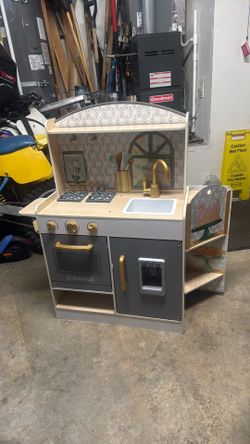 Kid kitchen