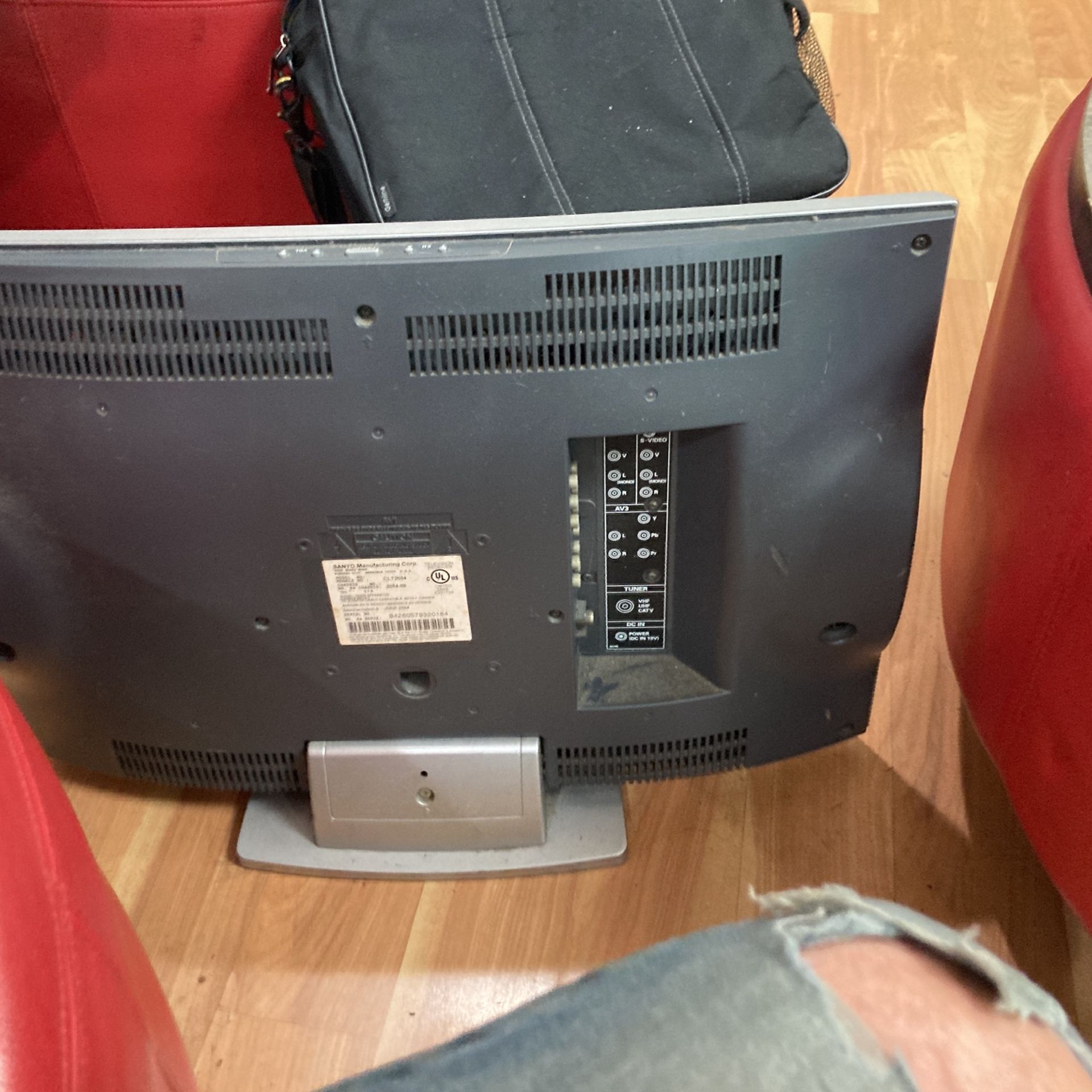 Sanyo Tv And Computer Screen - Stereo Sound