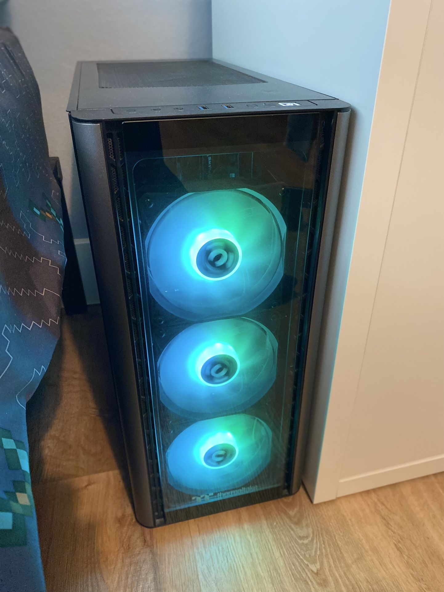 Gaming PC – GTX 1070 | i5 | SSD | RGB Fans