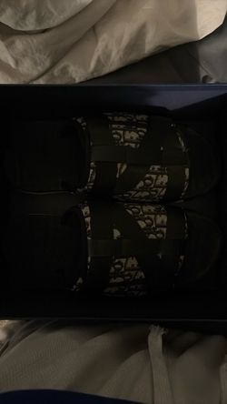 Dior slides