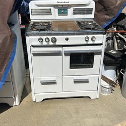 Okeefe & Merritt stove