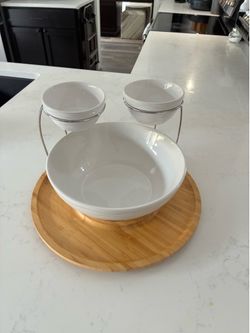 Bowl with two smaller dip bowls