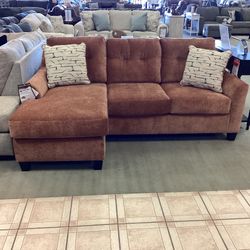 Amity Bay Sofa Chaise