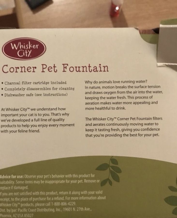 Whisker city top corner pet fountain