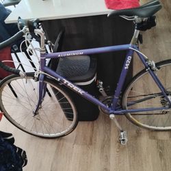 Excellent Trek 1420 Road Bike