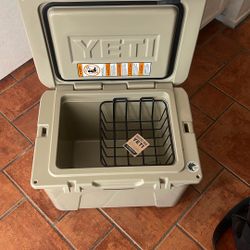 Ice Chest 