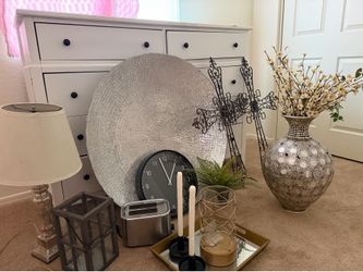 Decor lot