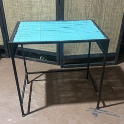 Table Metal 