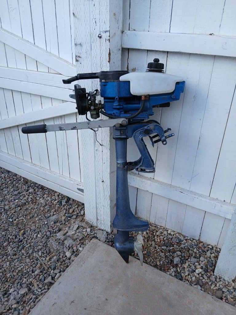 Suzuki DT-2 2 Horsepower Outboard Motor