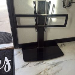 40 Pound TV Stand. 