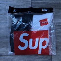 Supreme Socks