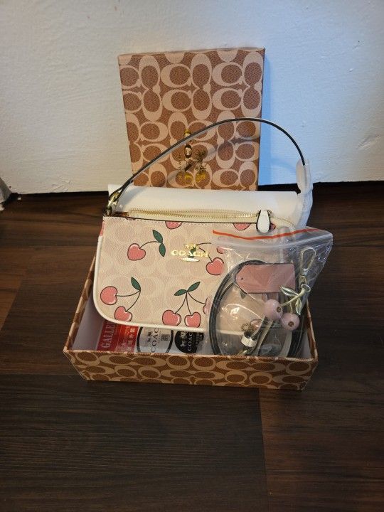 Coach Outlet Pink CHERRY Purse