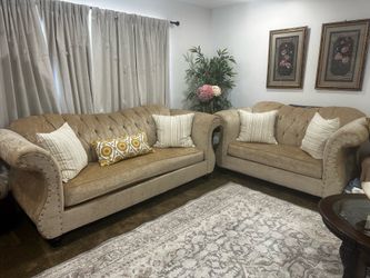 Sofa Set ***Excellent Condition***