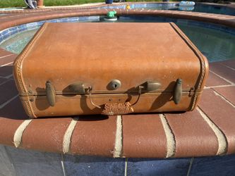 Vintage Samsonite Luggage (small)