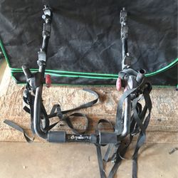 Raca Para Tres Bicicletas