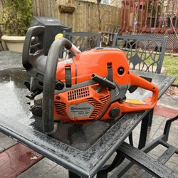 Husqvarna 562 Chainsaw