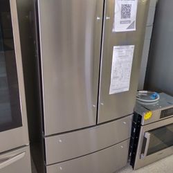 LG STAINLESS STEEL 4 DOOR FRENCH DOOR INTERNAL WATER AND ICE JYK4R