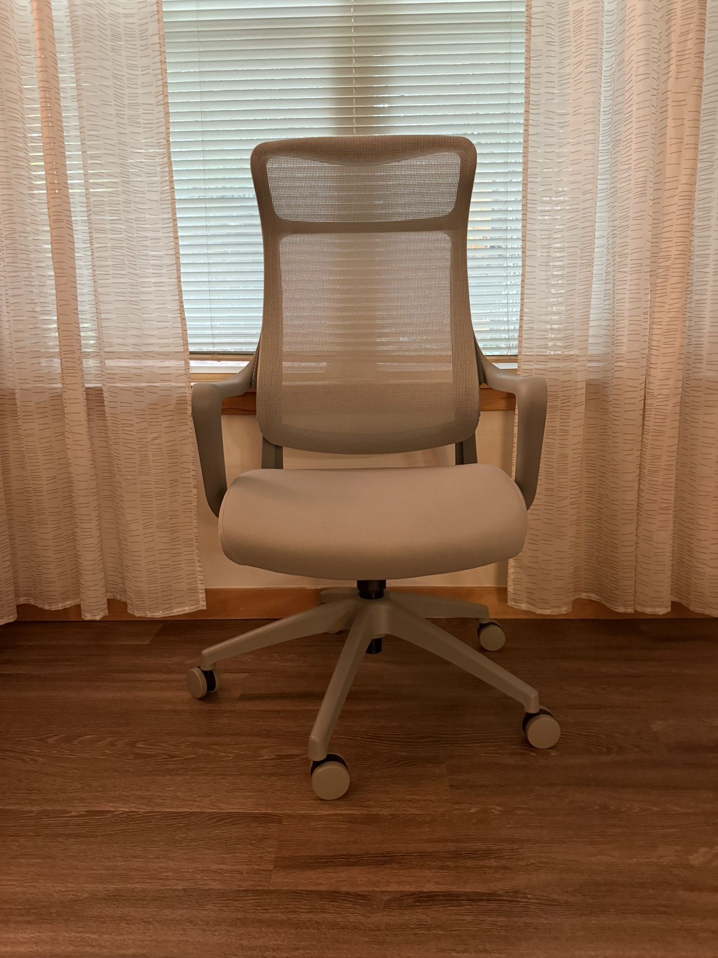 Realspace Lenzer Mesh High-Back Task Office Chair Gray