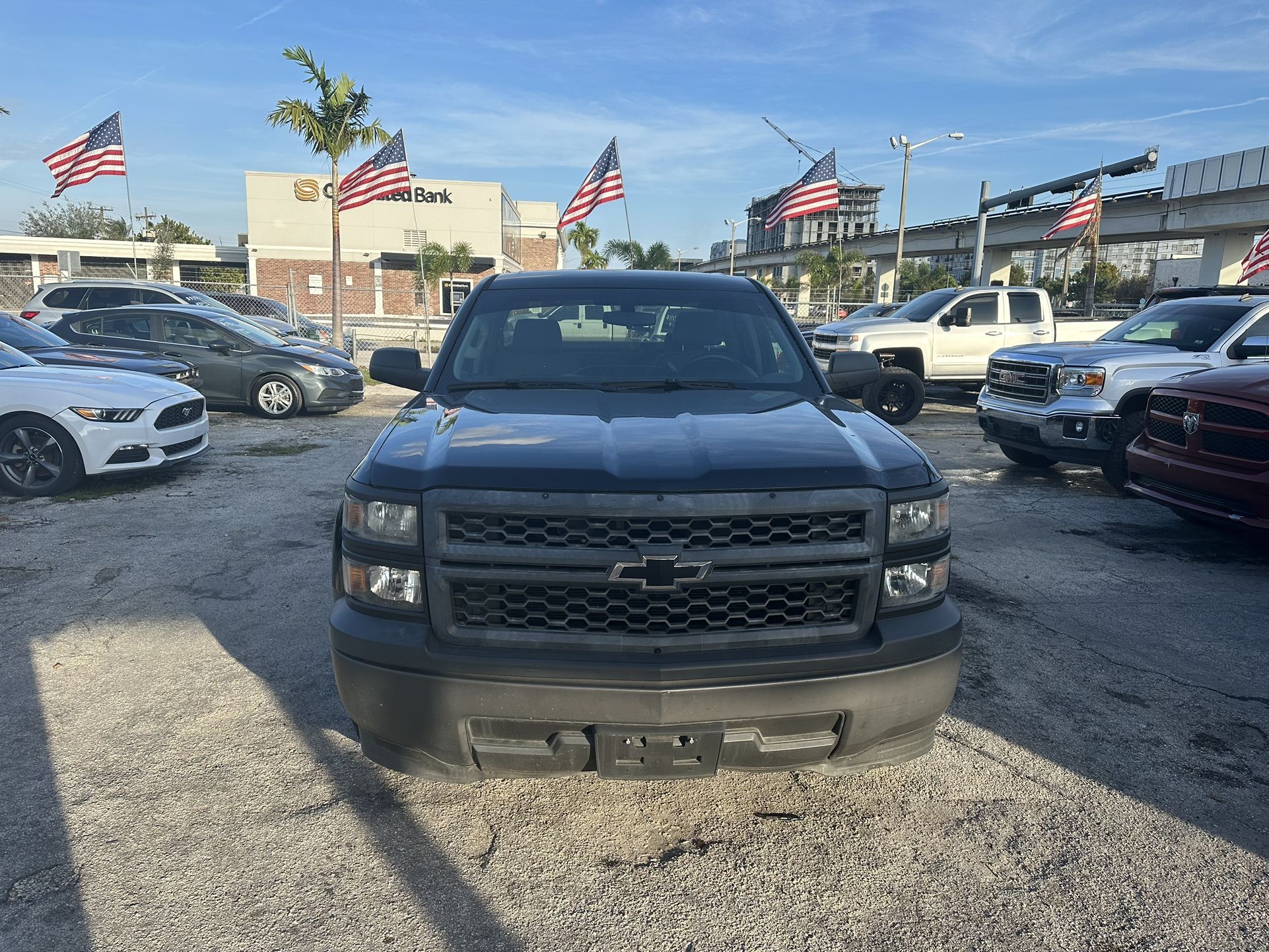 used 2015 Chevy Silverado V-8. - front view 3